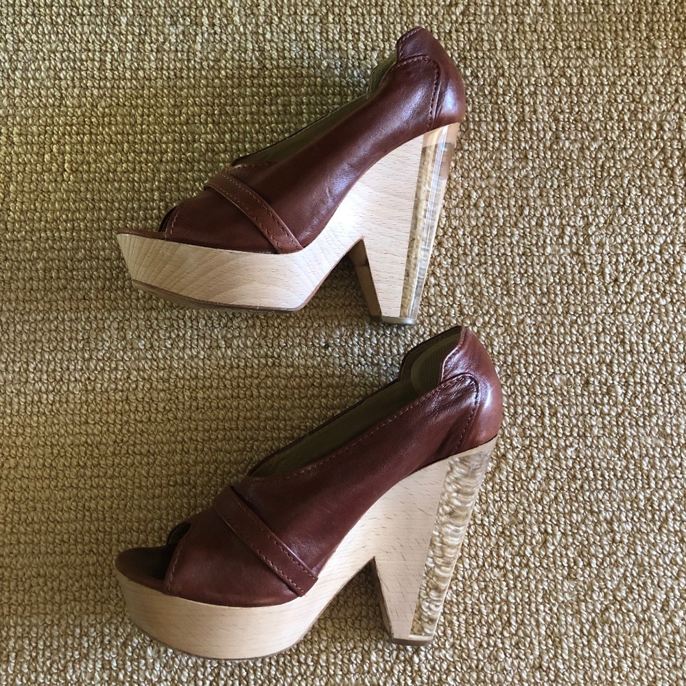 Chloe Brown Leather Lucite